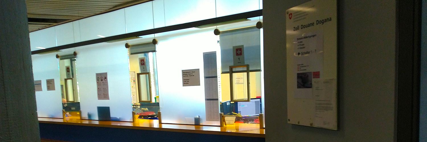 Customer service counter of Swiss customs at Weil am Rhein